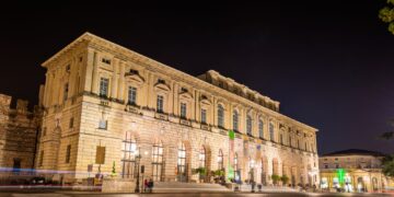 Credits: @LeonidAndronov - ADOBE