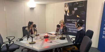 Da sinistra verso destra: Margherita Dalla Vecchia, l'Onorevole Carolina Morace e Matteo Cafarelli