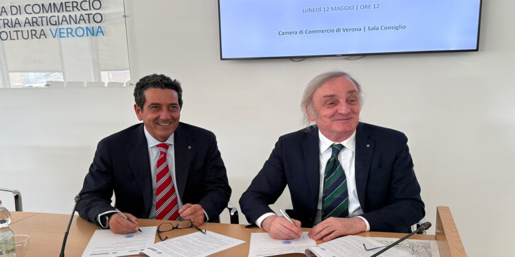 in foto, da sinistra, il presidente Riello e il rettore Nocini