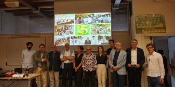 da sinistra: Edoardo Quarella, Andrea Pitacco , Maurizio Boselli, Zeno Varanini, Sissi Baratella, Maurizio Ugliano, Maira Viola Bonafini, Giacomo Cristanelli,  Claudio Poni, Nicola Mori , Carlo Verici