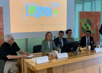 da sinistra Luciano Franchini. Barbara Bissoli, Roberto Mantovanelli, Linda Avesani, Diego Macchiella, Stefano Rasulo