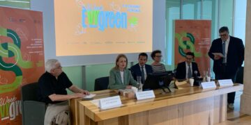 da sinistra Luciano Franchini. Barbara Bissoli, Roberto Mantovanelli, Linda Avesani, Diego Macchiella, Stefano Rasulo