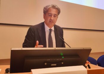 Gianluca Trifirò durante il convegno. Foto realizzata da Ufficio Stampa Aoui Verona