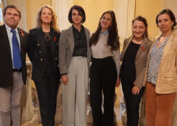 Da sinistra: Stefano Catalano, Elisa Lorenzetto, Anna Arbia, Mara Malesardi, Michela Rimondini e irene Pellizzone