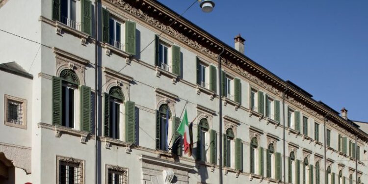 xr:d:DAE_inBKFF0:66,j:1308566845,t:23032212