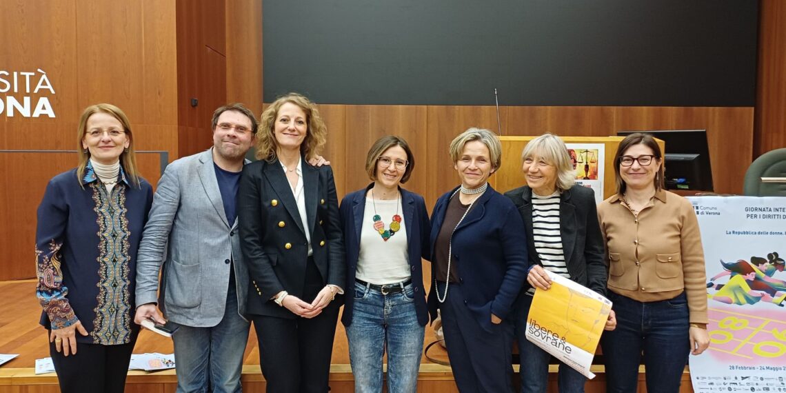 Da sx: Barbara Bissoli, Stefano Catalano, Elisa Lorenzetto, Sara Moscogiuri, Olivia Guaraldo, Marisa Mazzi, Daria Lucia Gabusi.